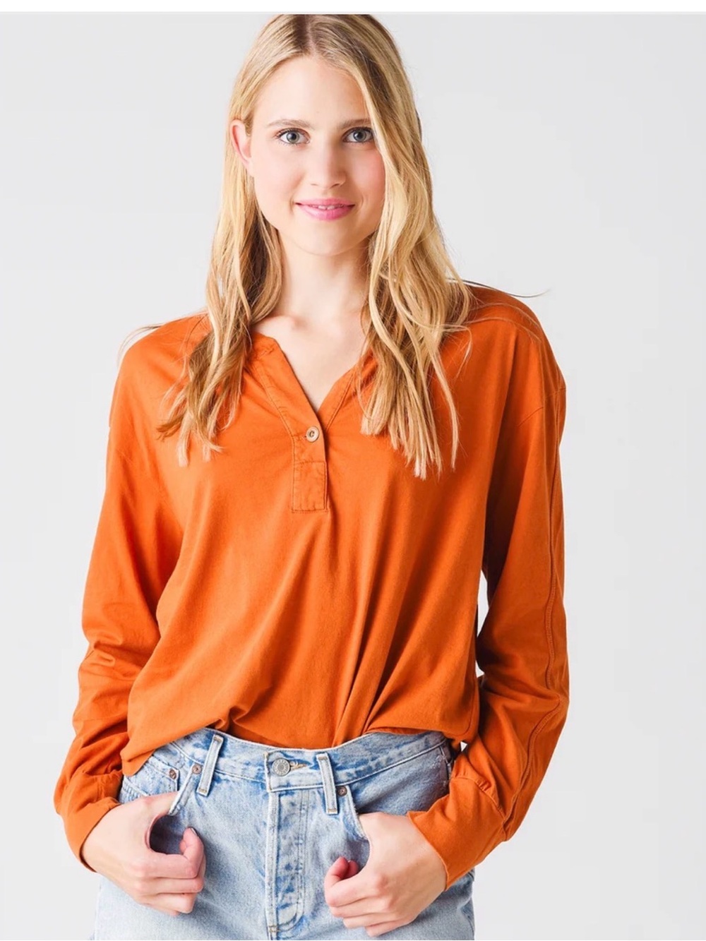 Like new Sz L Xirena rust colored long sleeve